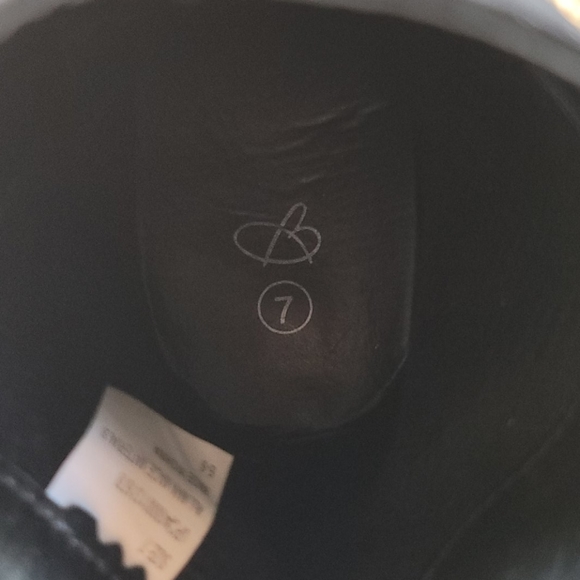 Womens Black Suede Ankle Boots - Picture 11 of 11